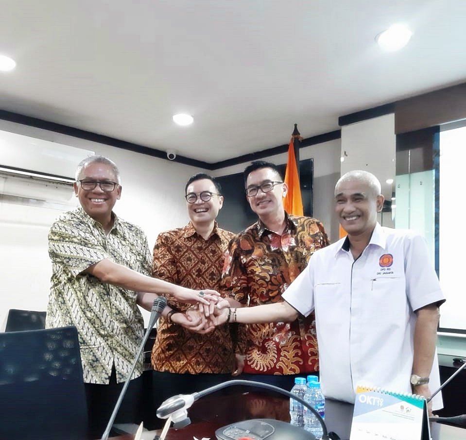 Artikel: Lanskap Bisnis yang Berubah: Mengupas Tuntas Dinamika Korporasi Terkini