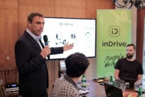 Berita Otomotif Terkini: Era Elektrifikasi Semakin Dekat, Persaingan Sengit di Pasar SUV, dan Inovasi Teknologi yang Mengubah Lanskap Industri