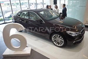 Era Baru Mobilitas: Menelisik Peluncuran [Nama Mobil] yang Menggemparkan Industri Otomotif