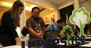 Fintech di Persimpangan Jalan: Inovasi, Regulasi, dan Masa Depan Keuangan
