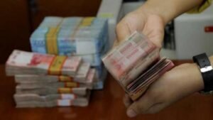 Tentu, mari kita bahas secara mendalam mengenai dinamika Rupiah terkini dalam sebuah artikel yang informatif dan mudah dipahami.