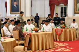 Baik, mari kita susun artikel informatif tentang perkembangan terkini Kabinet Indonesia, dengan gaya bahasa semi-formal dan struktur yang jelas.