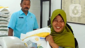 Bantuan Sosial di Indonesia: Antara Harapan dan Tantangan