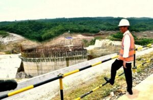 Presiden Tinjau Proyek Strategis: Bendungan Terbesar di Kalimantan Diharapkan Pacu Pertumbuhan Ekonomi Regional